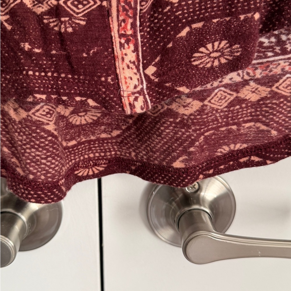 Lucky Brand Boho Peasant Blouse Women’s Size M Long Sleeve Burgundy Printed Top - Picture 6 of 11
